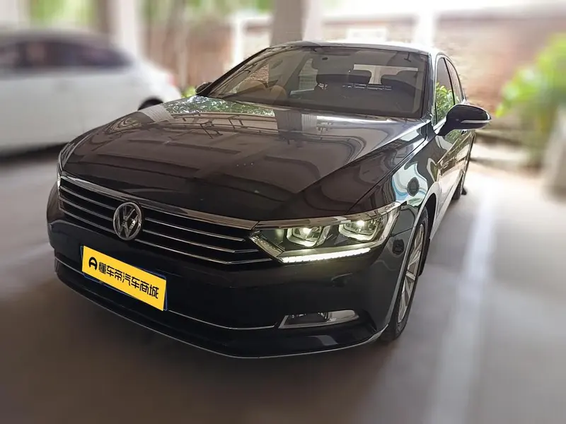 Volkswagen Magotan 330TSI DSG Luxury Version CN6, 2019 — фото 1