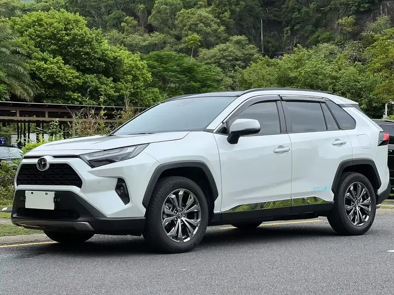 Toyota RAV4 2.0L CVT 2WD Style PLUS Edition, 2023 — фото 1