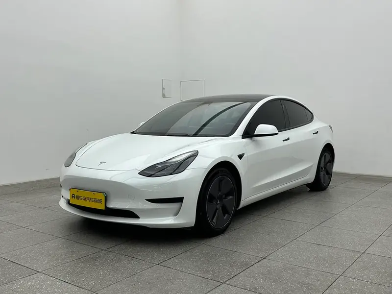 Tesla Model 3, 2022