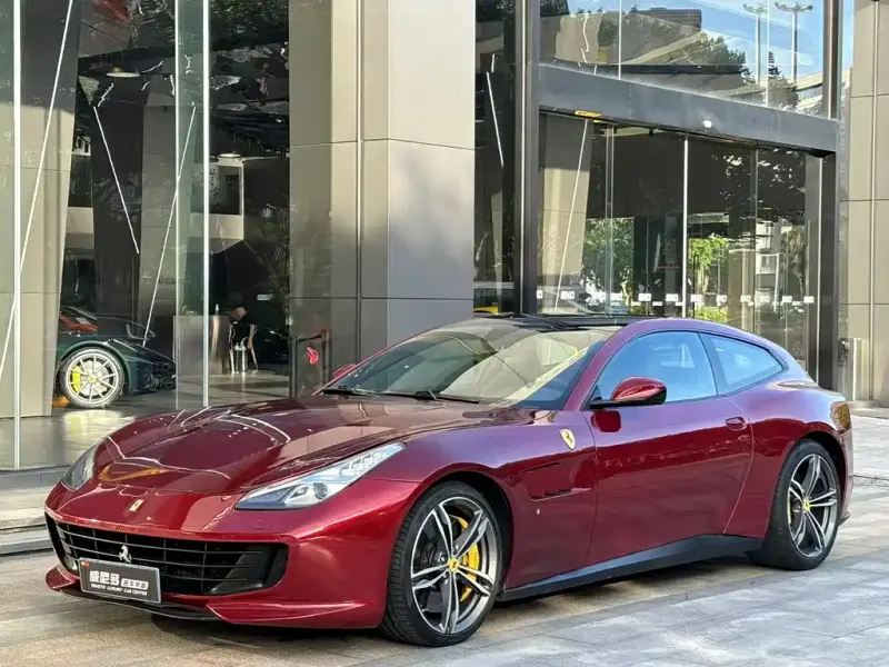 Ferrari GTC4Lusso, 2017