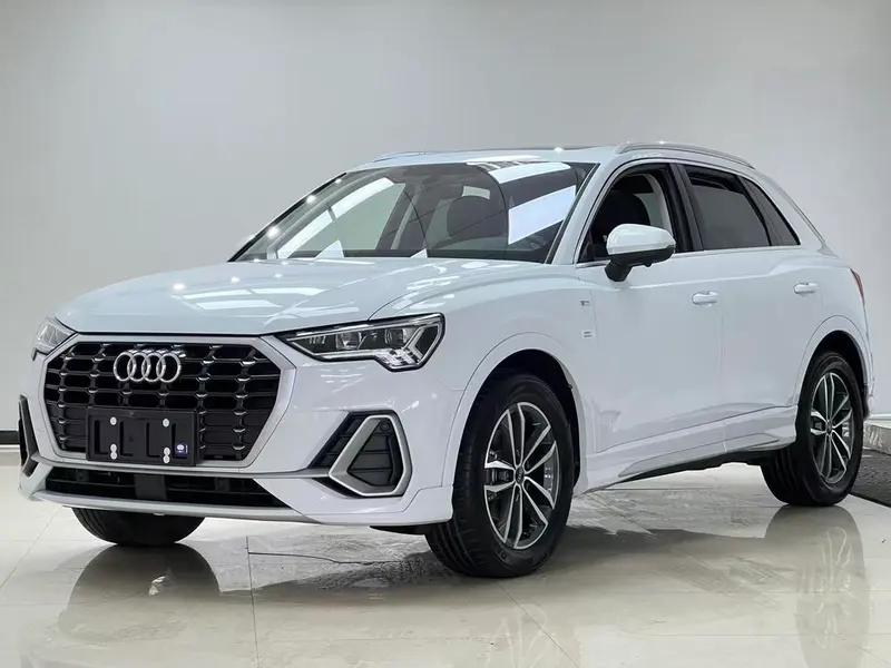 Audi Q3 35 TFSI Version, 2023 — фото 1