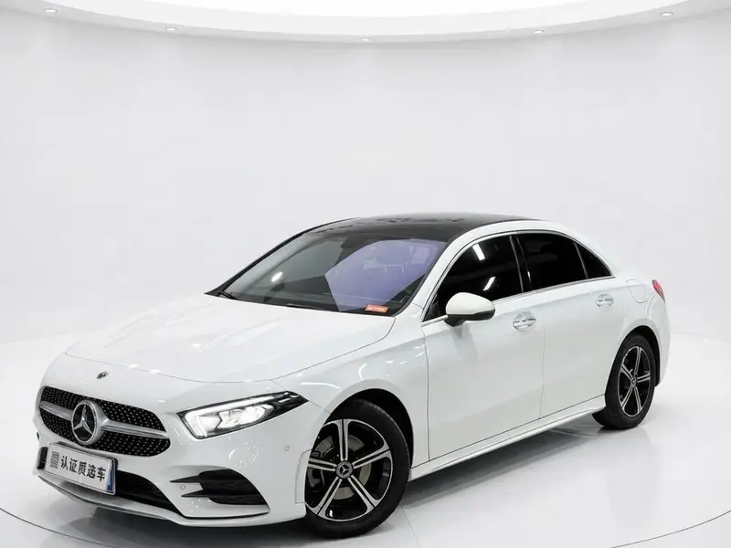 Mercedes-Benz A-Class Facelift A 200 L Sport Fashion Edition, 2022 — фото 1