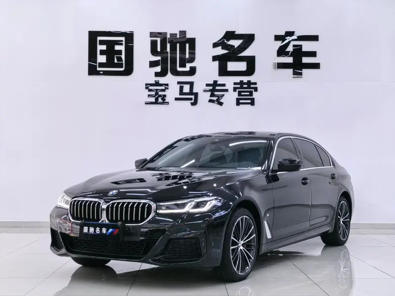 BMW 5-Series, 2022