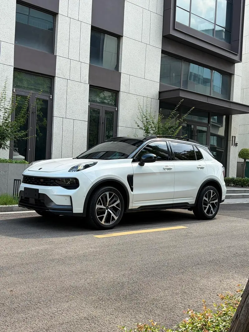 Lynk & Co 01 2.0TD 4WD Dynamic Halo, 2021 — фото 1