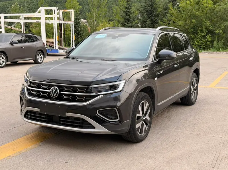 Volkswagen Tayron 280TSI 2WD Luxury Plus Edition, 2023 — фото 1
