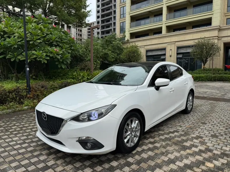 Mazda 3 Axela, 2014