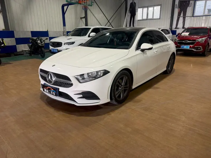 Mercedes-Benz A-Class A 200 L Sport Version Special Edition, 2019 — фото 1
