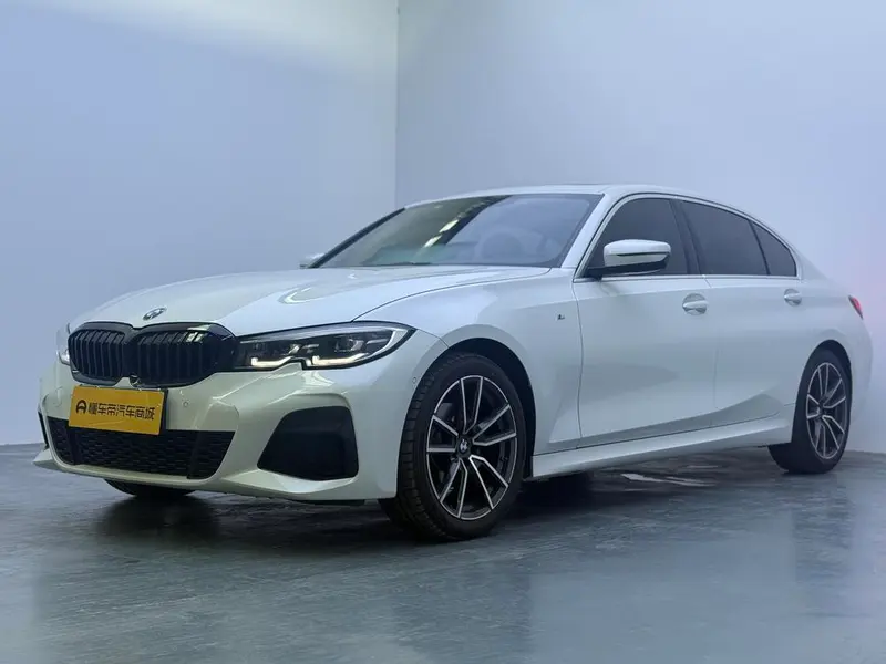 BMW 3-Series, 2021