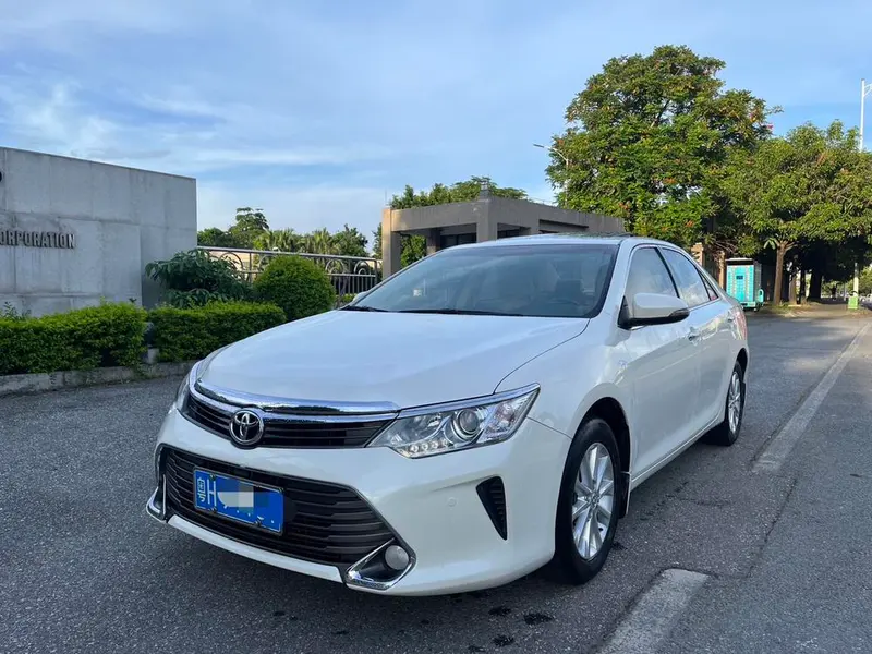Toyota Camry, 2015