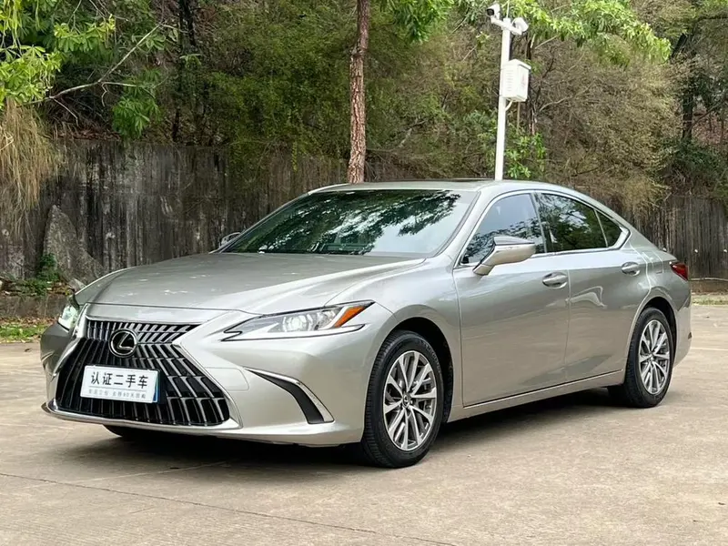 Lexus ES 200 Edition, 2022 — фото 1