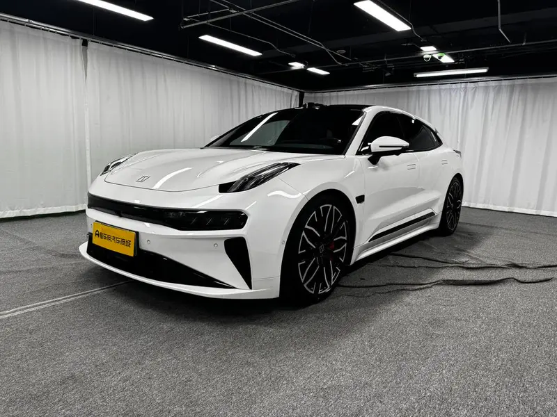 Zeekr 001, 2025