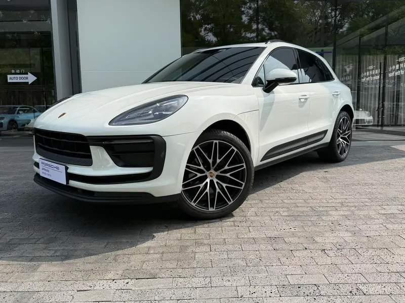 Porsche Macan, 2022