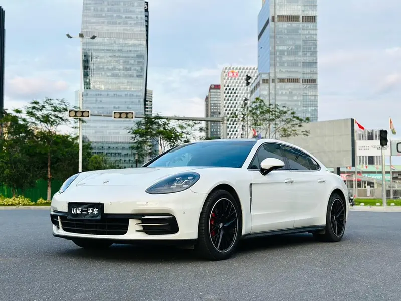 Porsche Panamera, 2017
