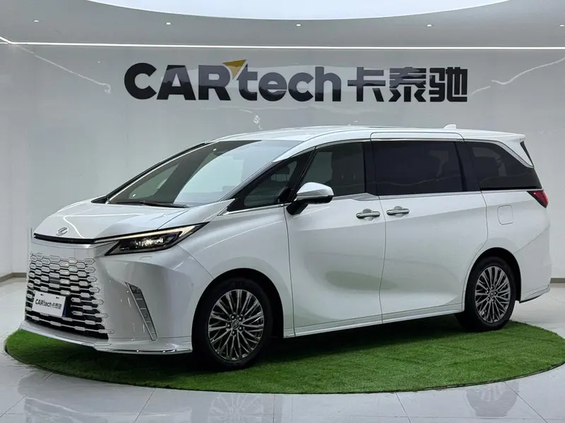 Lexus LM, 2023