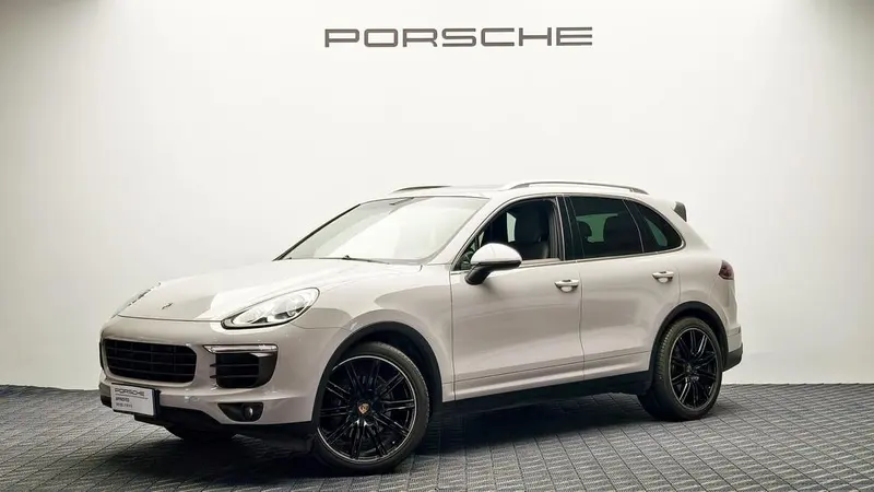 Porsche Cayenne, 2015