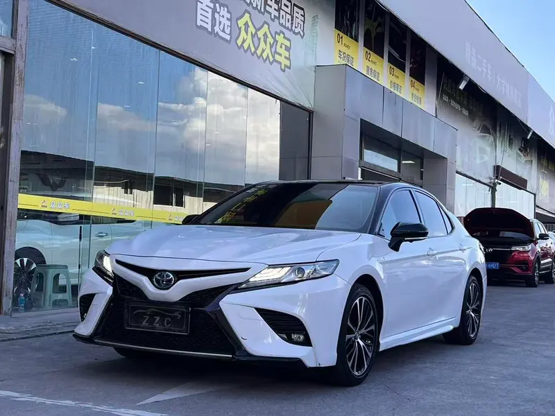 Toyota Camry, 2019