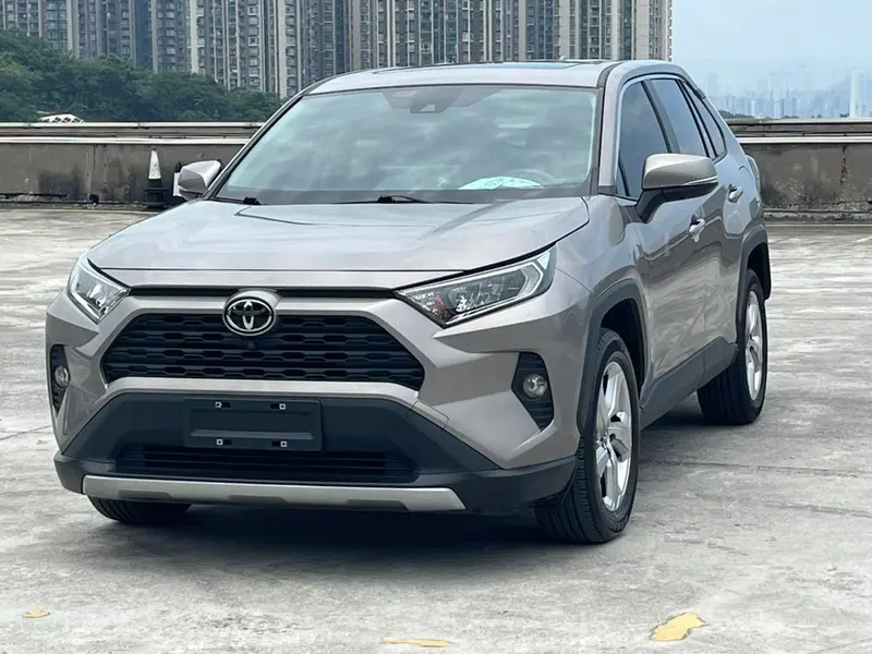 Toyota RAV4 2.0L CVT 2WD Style Plus Edition, 2021 — фото 1