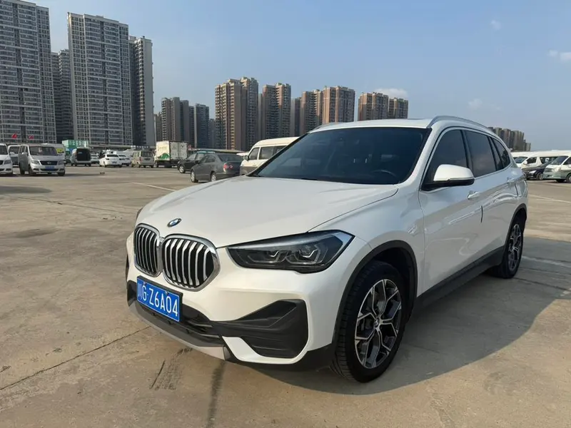 BMW X1 sDrive25Li Leading Version, 2021 — фото 1