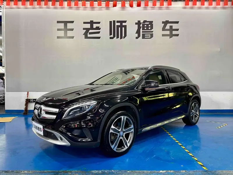 Mercedes-Benz GLA GLA 220 4MATIC Luxury Version, 2015 — фото 1
