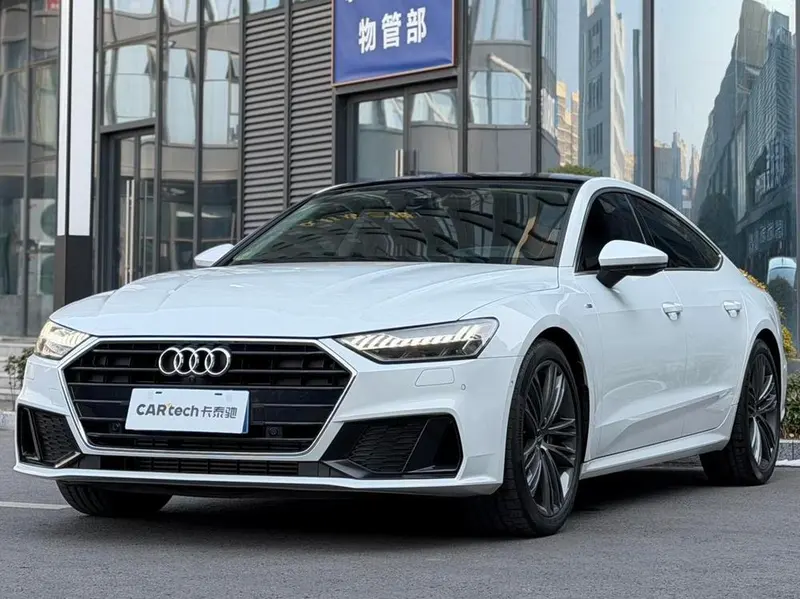 Audi A7 45 TFSI Refined Version, 2023 — фото 1