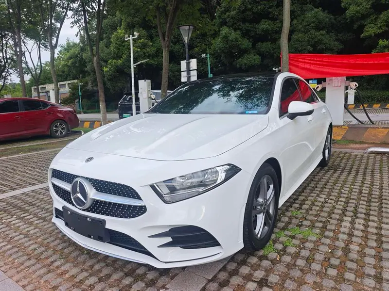 Mercedes-Benz A-Class A 180 L, 2022 — фото 1