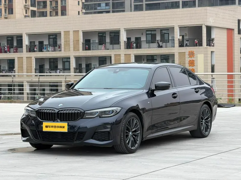 BMW 3-Series, 2021
