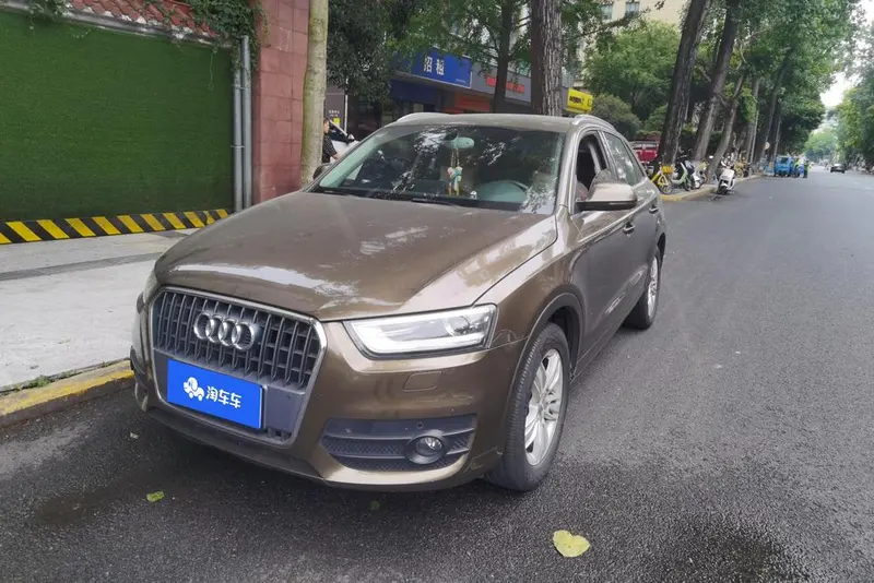 Audi Q3 35 TFSI Comfort Version, 2015 — фото 1