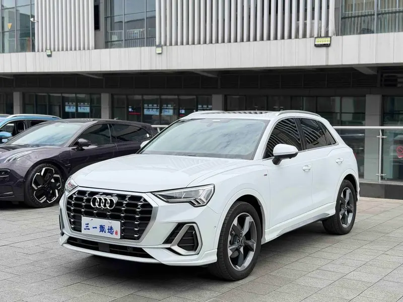 Audi Q3 35 TFSI Fashion Version, 2022 — фото 1