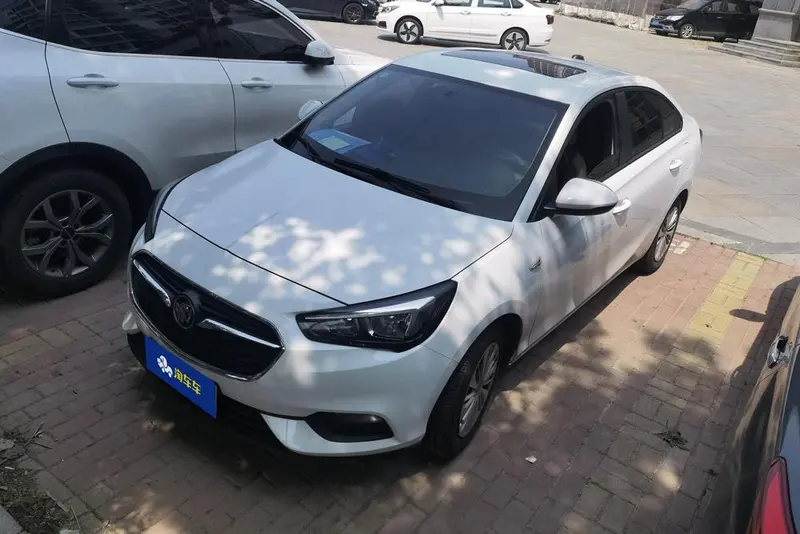 Buick Excelle 15N Manual Elite Version, 2018 — фото 1