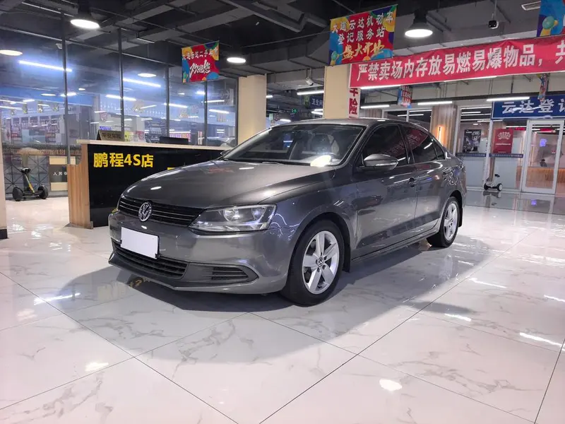 Volkswagen Sagitar, 2012
