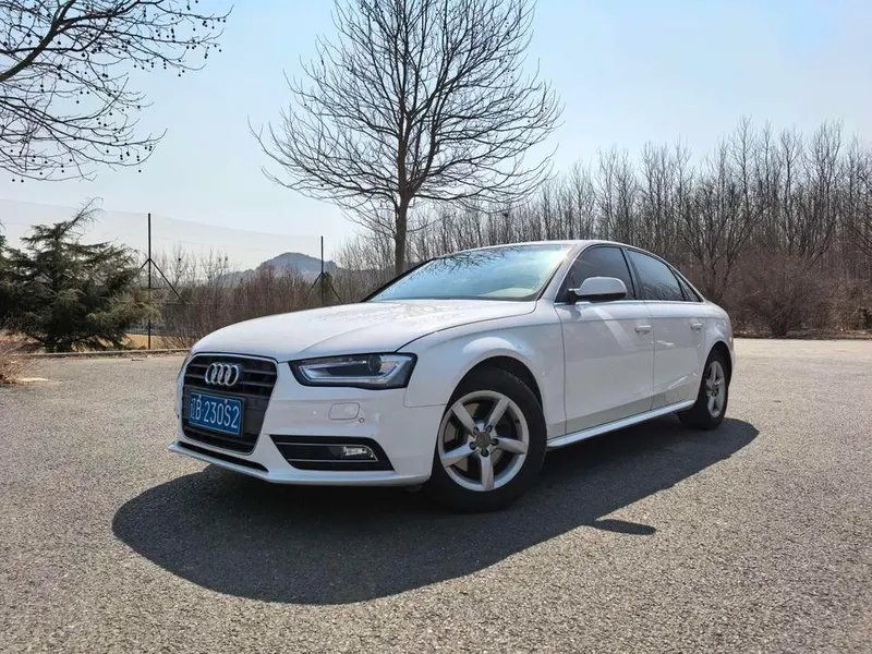 Audi A4L, 2013