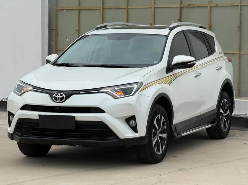 Toyota RAV4 2.0L CVT 2WD Comfort Edition, 2016 — фото 1