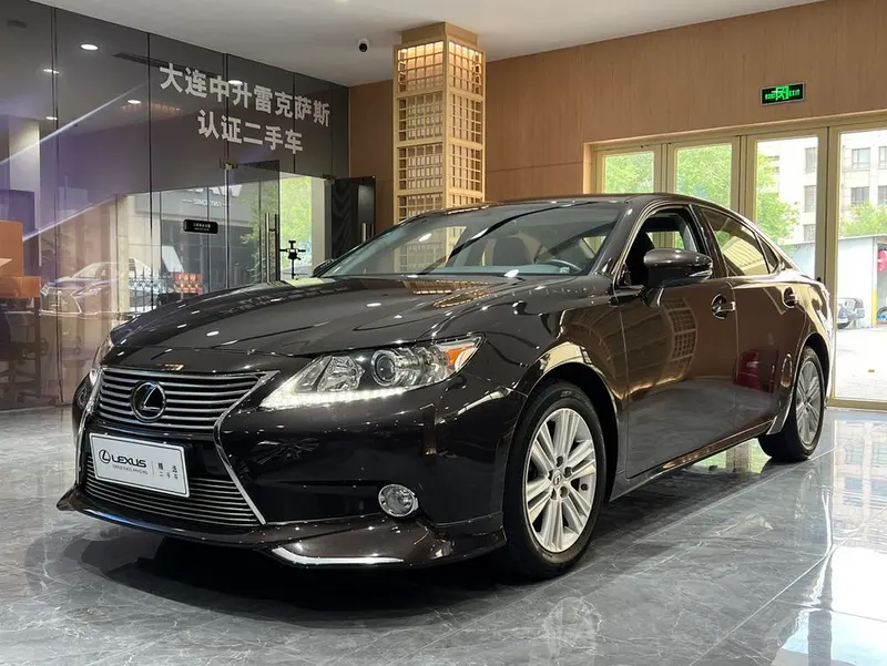 Lexus ES 250 Elite Edition, 2014 — фото 1