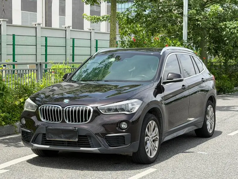 BMW X1 sDrive20Li Leading Version, 2019 — фото 1