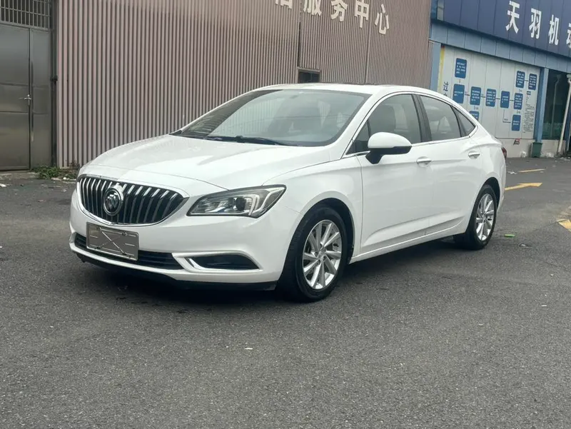 Buick Verano Sedan 15S Auto Leading Version, 2015 — фото 1