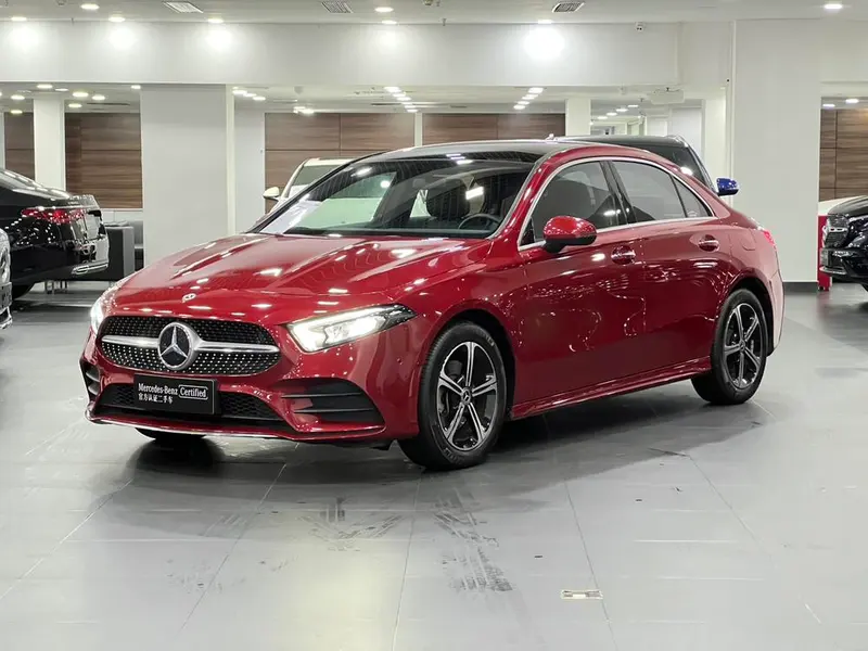 Mercedes-Benz A-Class A 200 L Sport Fashion Edition, 2023 — фото 1