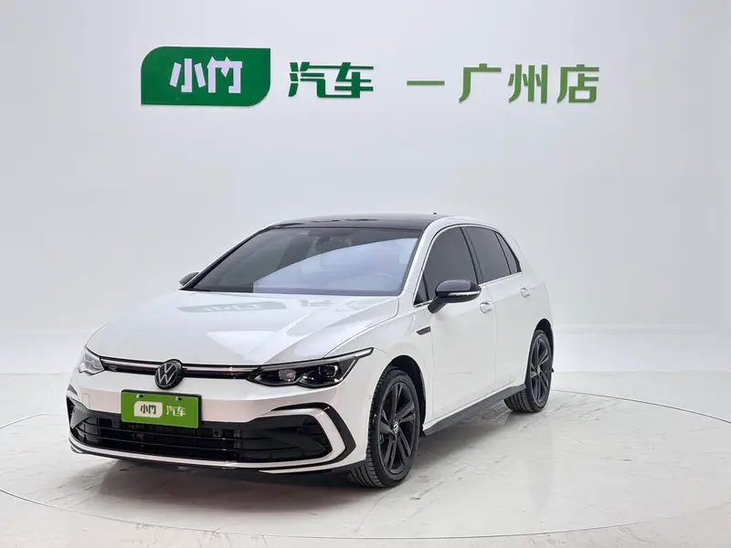 Volkswagen Golf, 2023