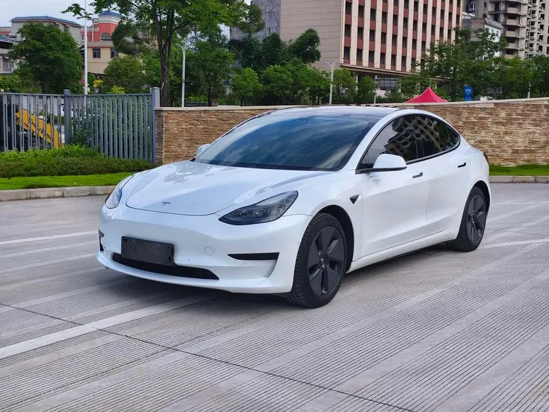 Tesla Model 3, 2021