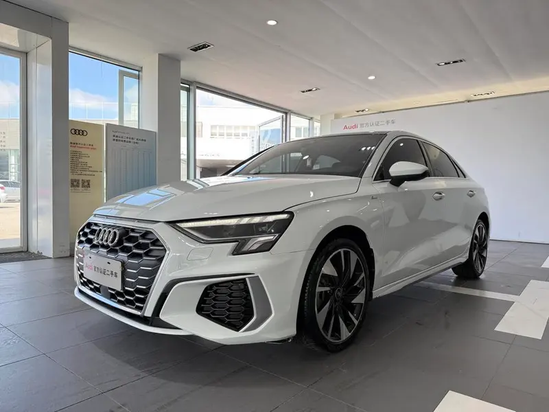 Audi A3 A3L Limousine 35 TFSI Fashion Sport Version, 2024 — фото 1