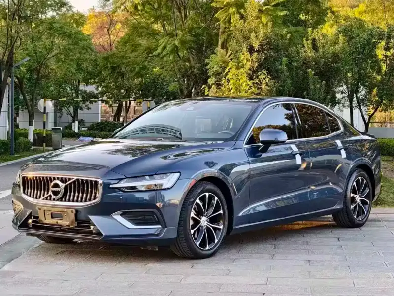 Volvo S60, 2021 — фото 1
