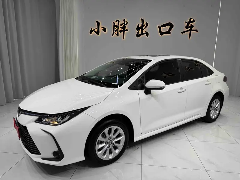 Toyota Corolla 1.2T S-CVT Luxury Edition, 2021 — фото 1