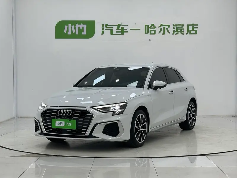 Audi A3 Sportback 35 TFSI Sport Version, 2022 — фото 1