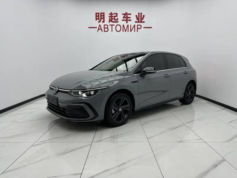 Volkswagen Golf, 2023
