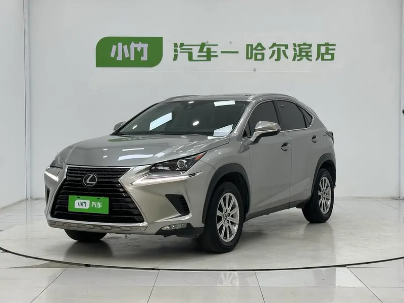 Lexus NX, 2020