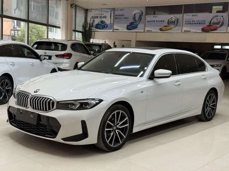 BMW 3-Series, 2023