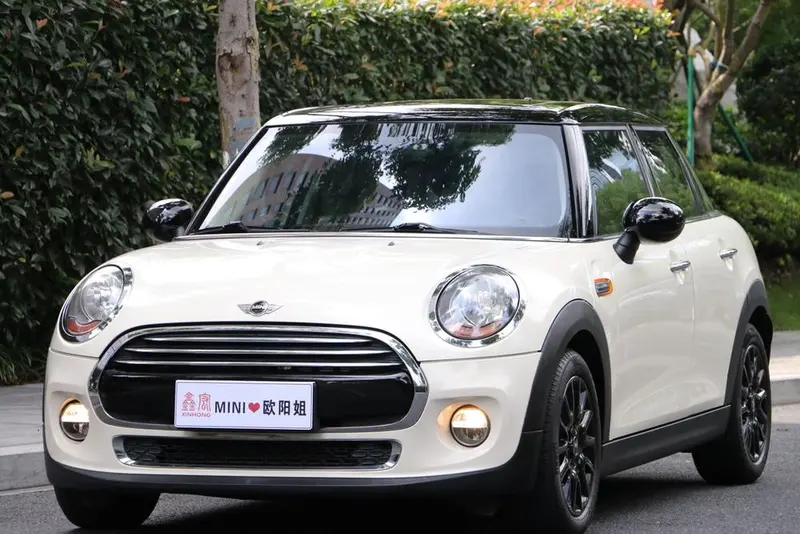 MINI MINI 1.5T COOPER Edition, 2016 — фото 1