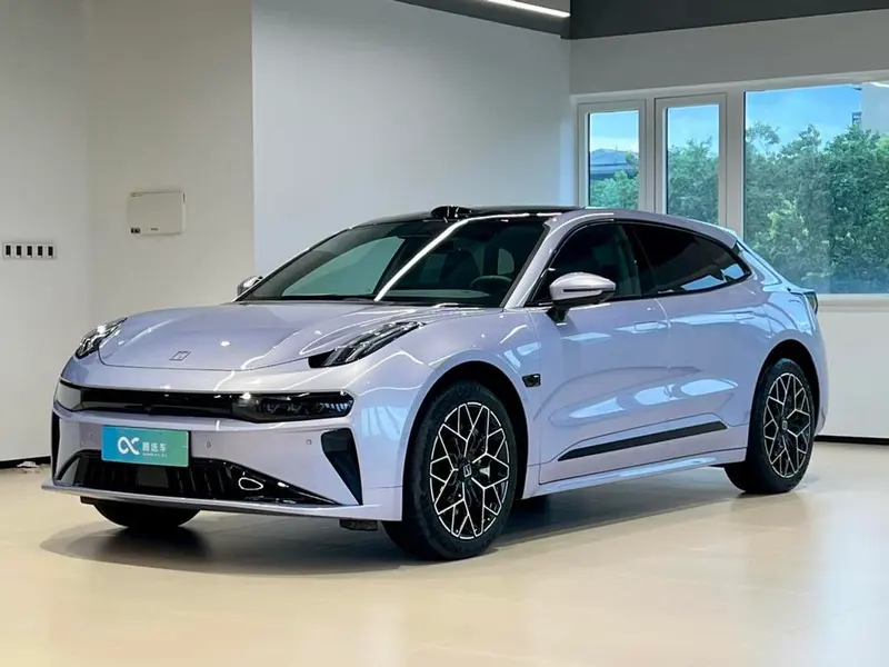 Zeekr 001, 2025