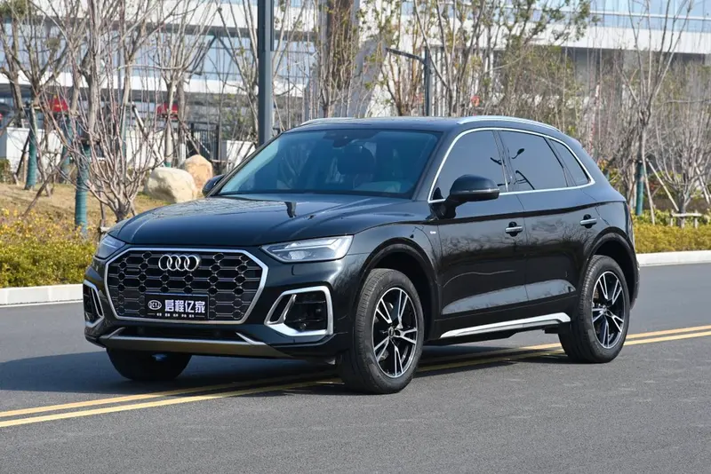 Audi Q5L, 2022