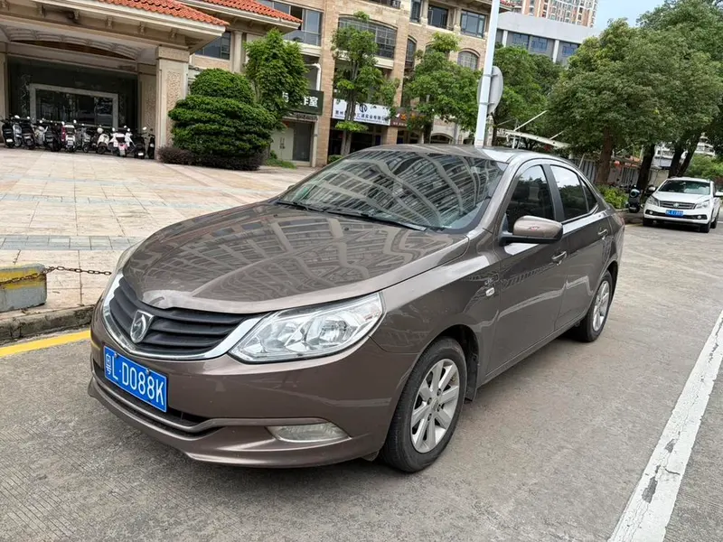 Baojun 630 1.5L Auto Elite Version, 2013 — фото 1