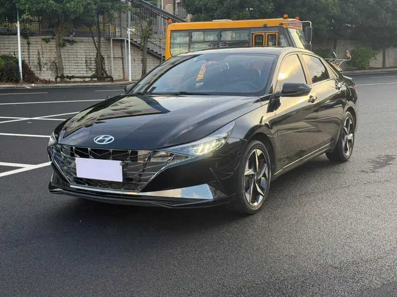 Hyundai Elantra, 2021
